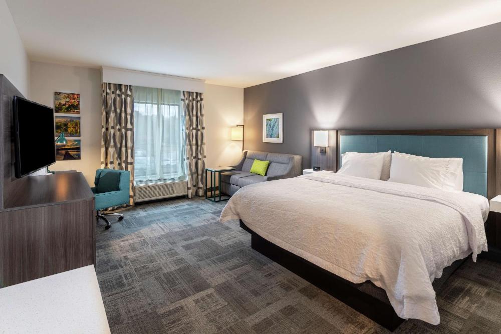 King Room with Sofa Bed interior